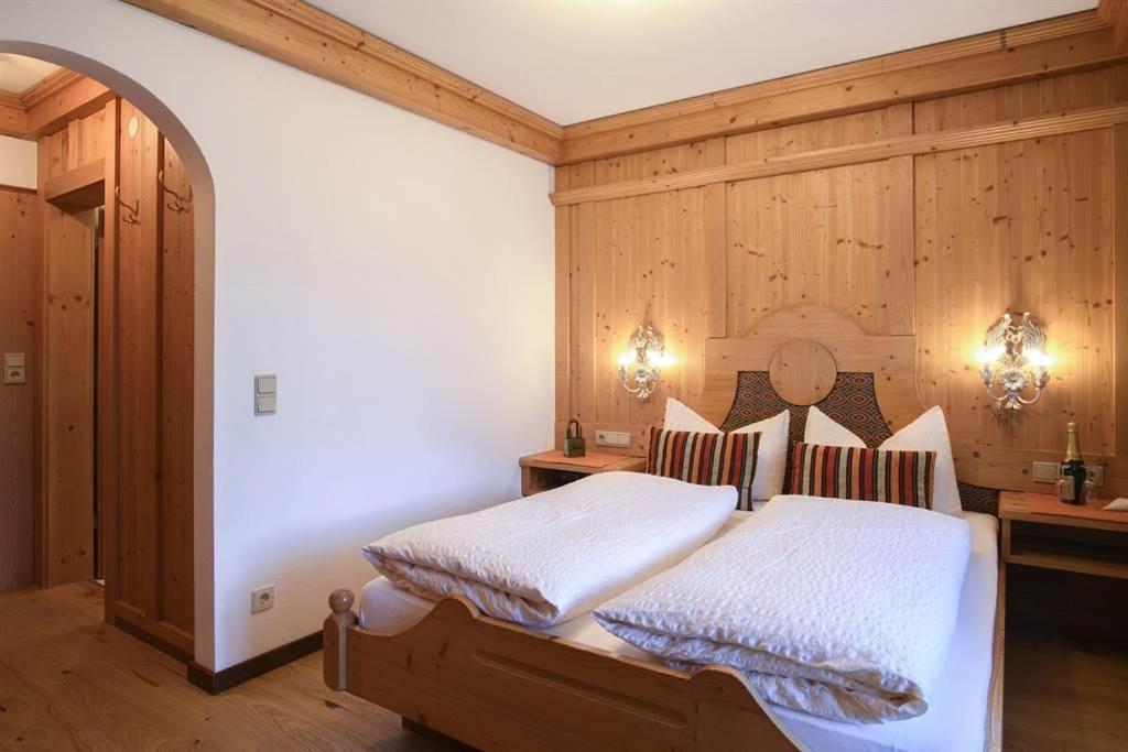 Alpasella Ferienwohnungen Sankt Gallenkirch Exterior photo