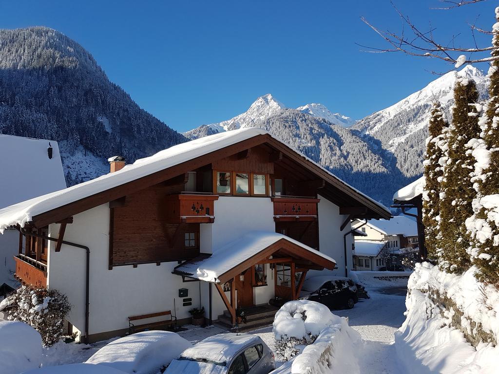 Alpasella Ferienwohnungen Sankt Gallenkirch Exterior photo